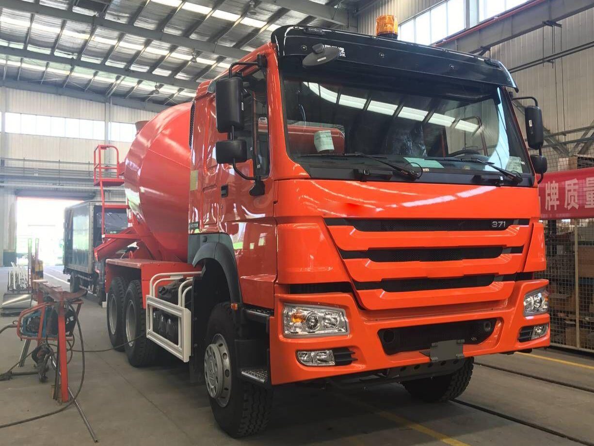 
                pièces de rechange du chariot 371HP Camion chinois 6X4 10cbm zz1257N Les camions de mixage
            