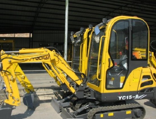 
                Yuchai Yc15-8 1,5 ton Mini escavadora de rastos para venda
            