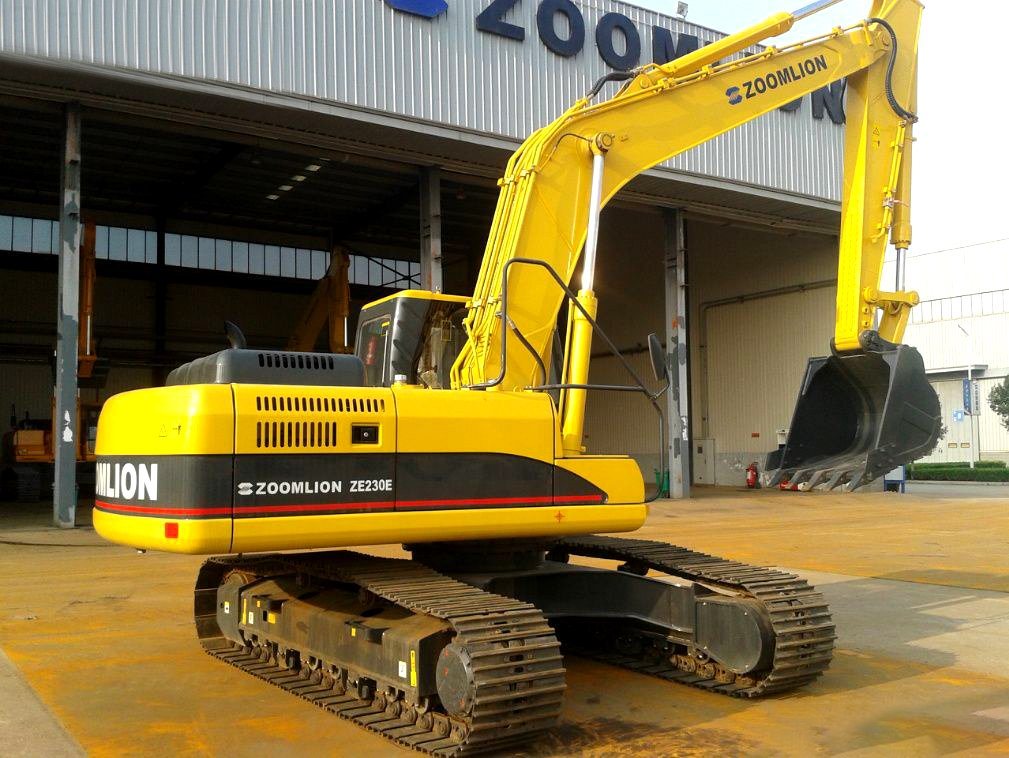 Zoomlion Ze215e 22 Ton Excavator with Spare Parts