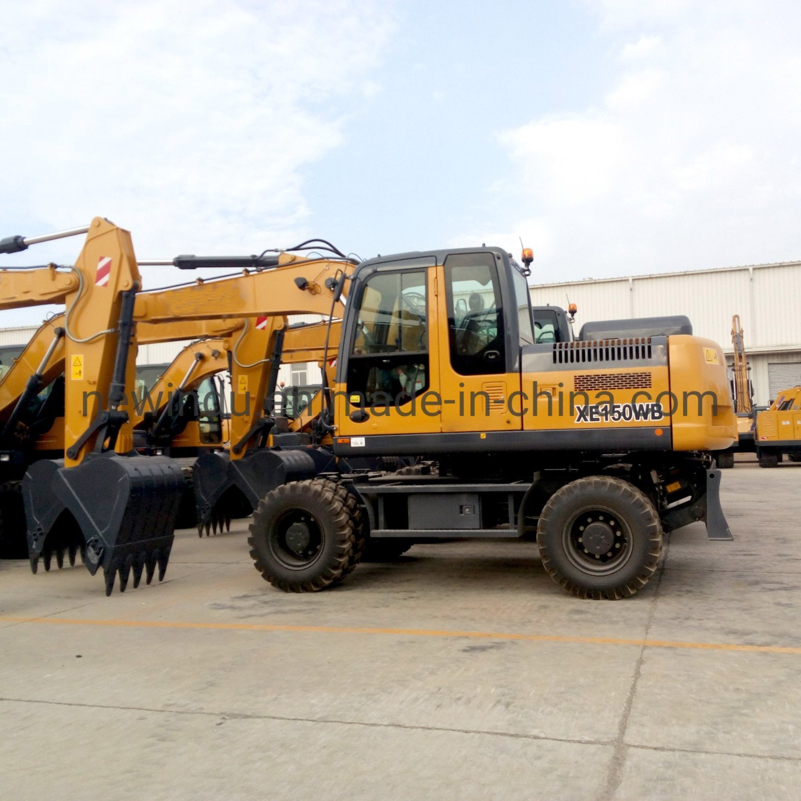 15 Tons RC Hydraulic Telescopic Boom Xe150W Wheel Excavator