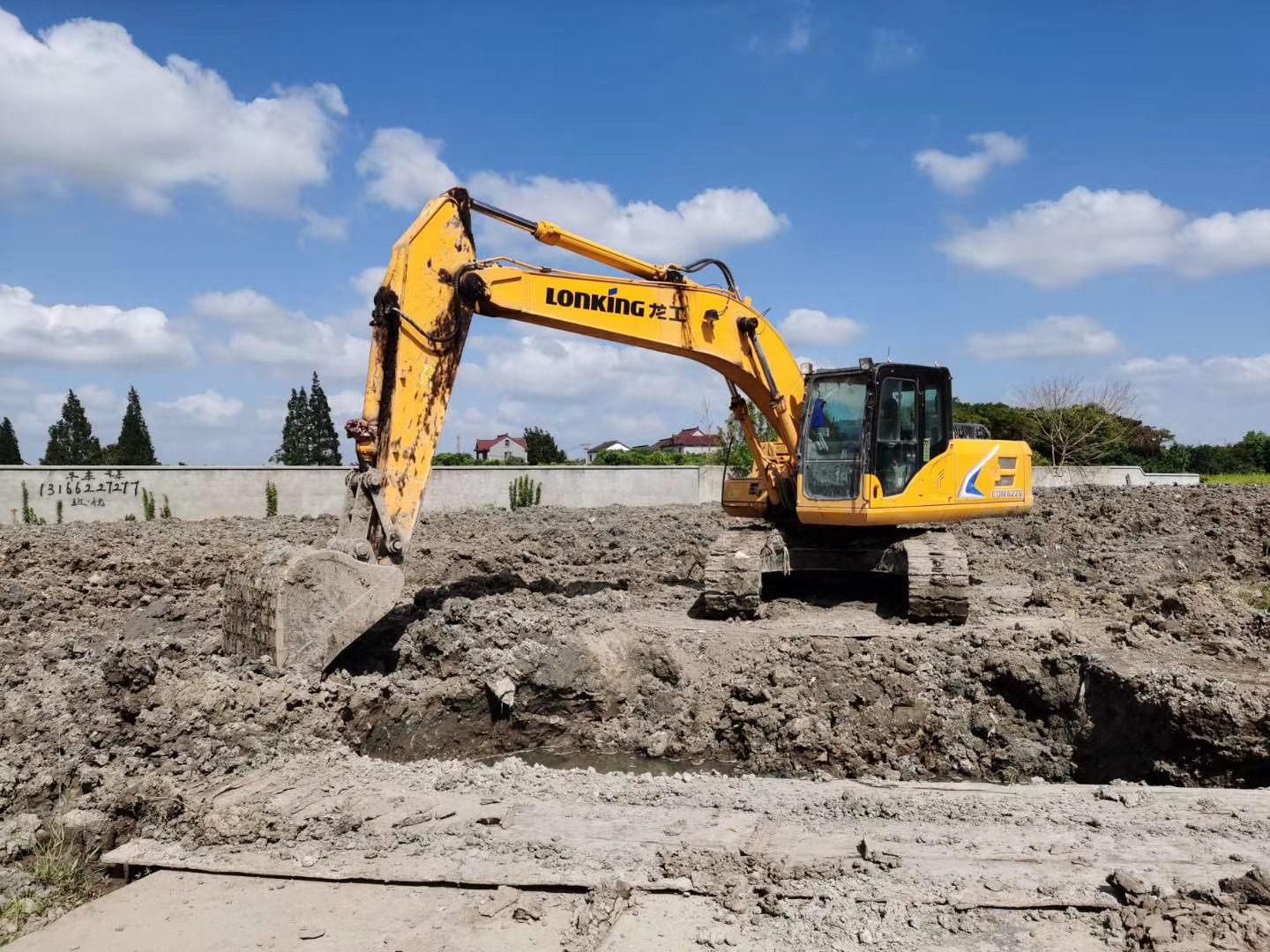 China 
                escavadora de rastos média RC de 15 toneladas, balde de 0,6 m3 com motor hidráulico Digger
             fornecedor