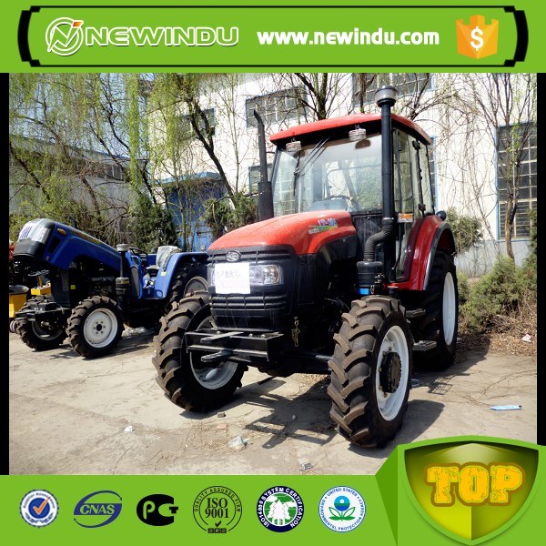 
                4WD-gazontractor met trekkercabine
            