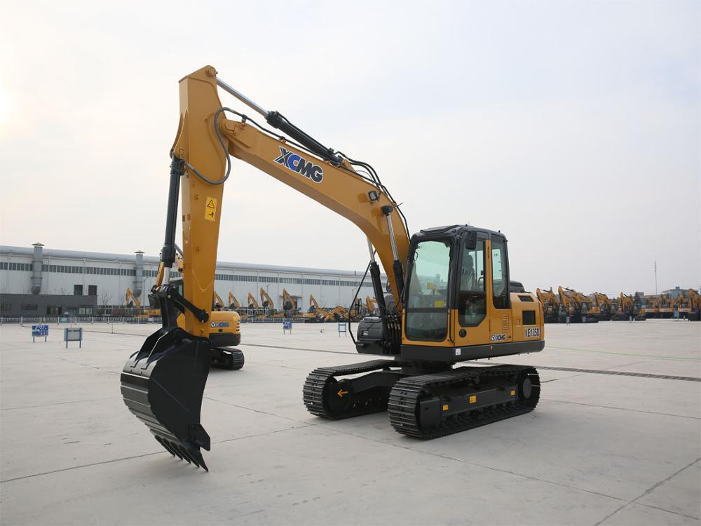 Cheap Price 13.5ton Xe135D Crawler Excavator with Tier 3 Engine