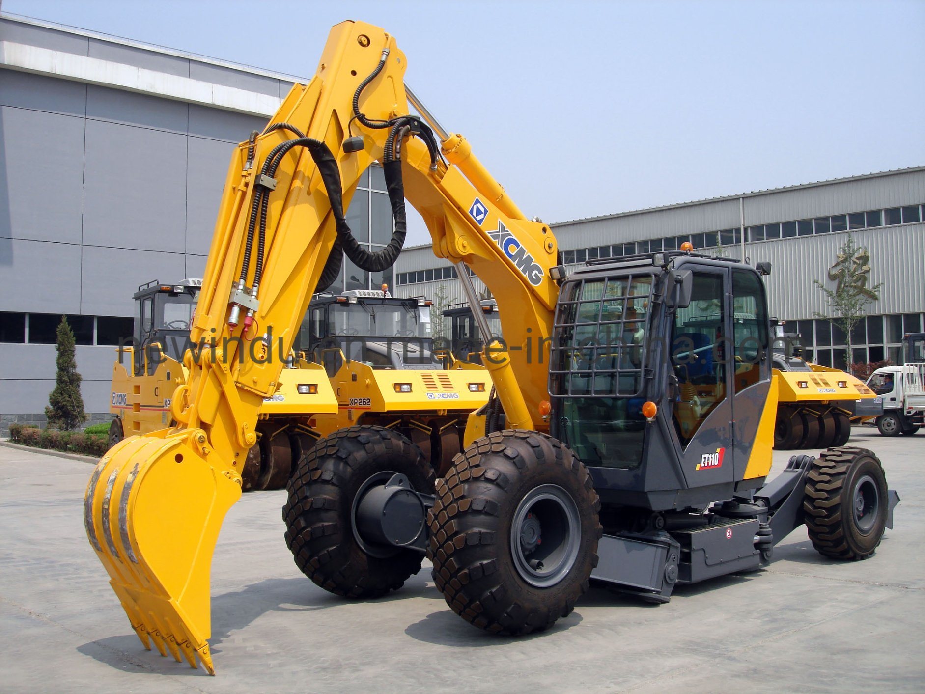 China Brand Articulated 15tons Wheel Excavator Xe150W