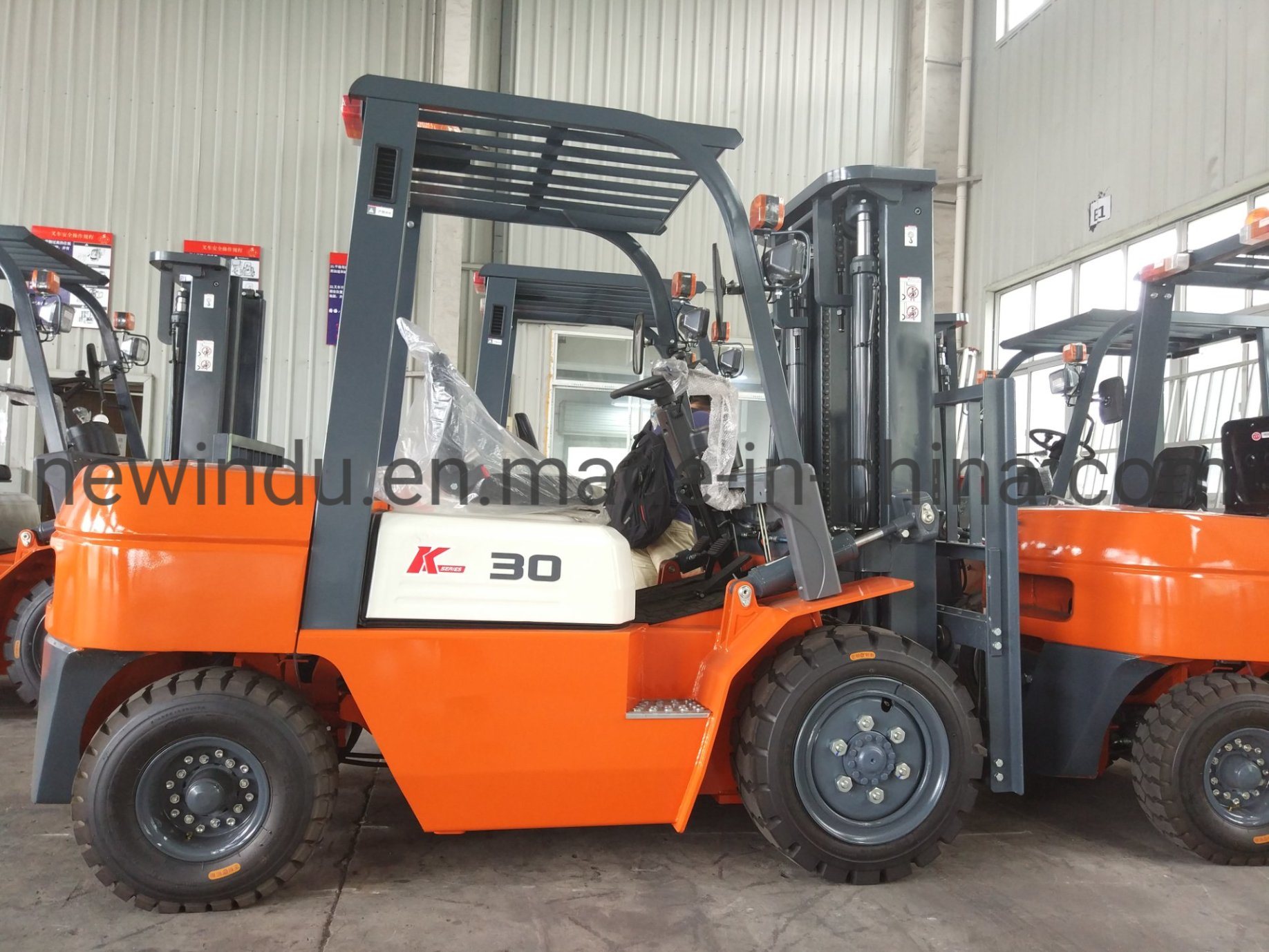 
                China Brand New Heli 3 Tons Diesel Forklift with Side Shift
            