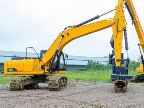 China High Quality 25tons Hydraulic Crawler Excavator 925e