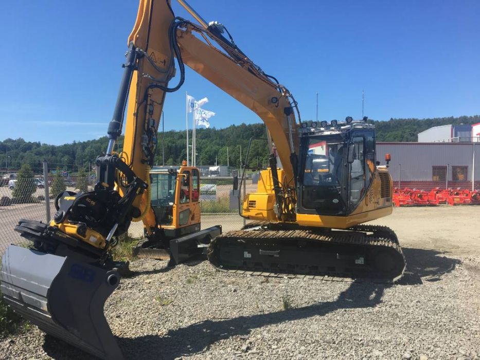 China Top Brand 14ton Crawler Excavator 915e with Quick Hitch Spare Parts on Sale
