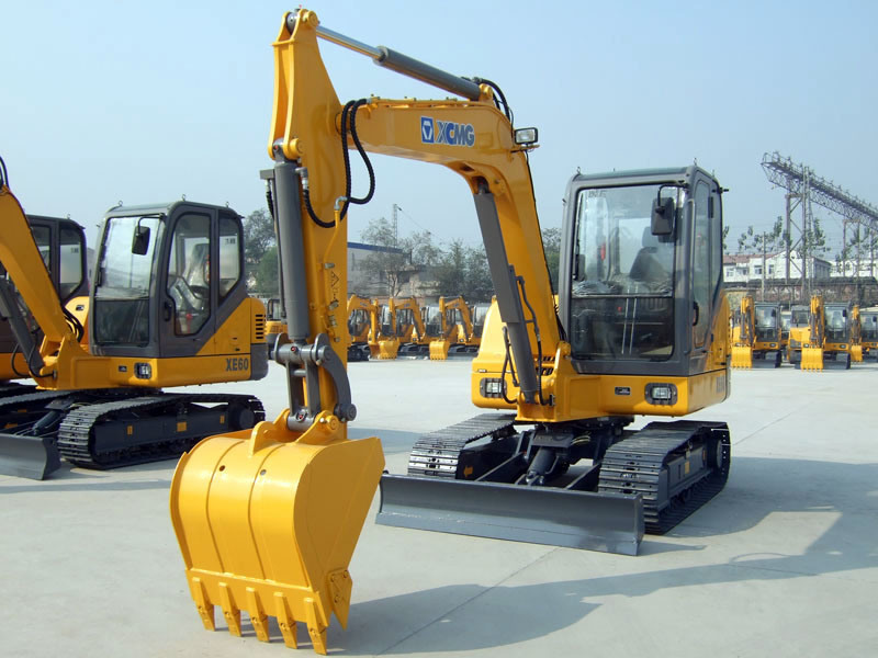 China Top Brand 4 Ton Small Excavator Xe40 with Low Price