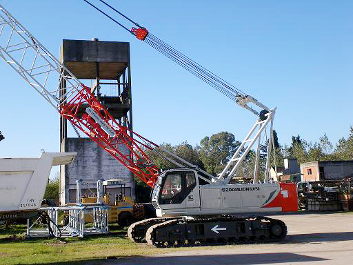 Chine 
                La Chine haut de la marque Grue sur chenilles Zoomlion 55t prix d′usine
             fournisseur