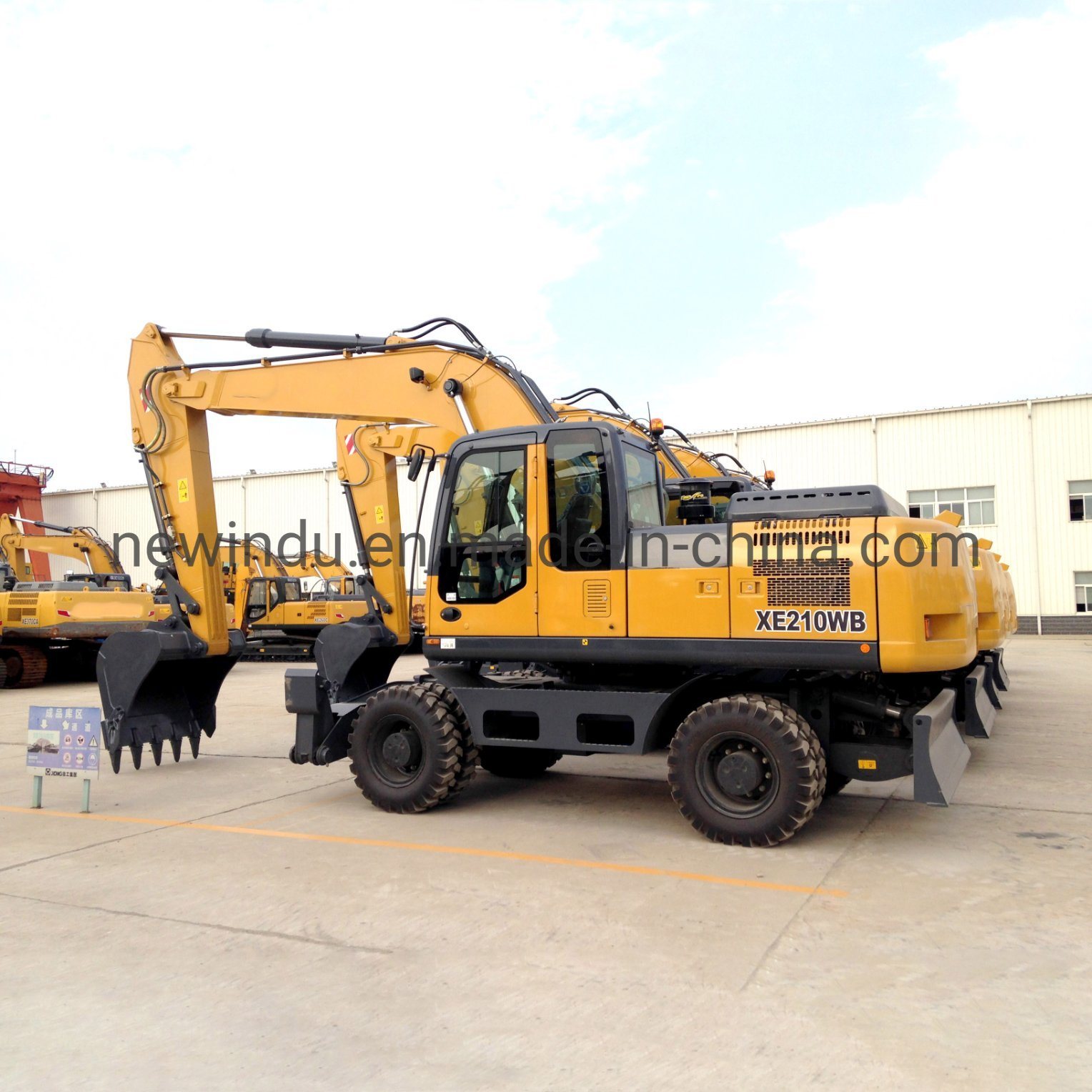 China 
                China Xe210wb New Excavator Crawler Excavator Price for Sale
             supplier