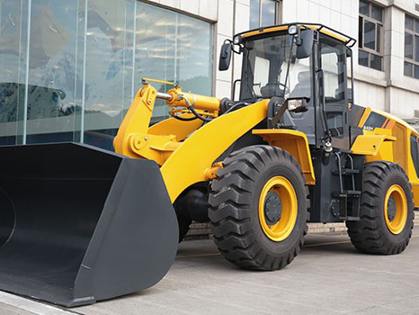 
                Chinese 2,1cbm Bucket 4 Ton Radlader 840h
            