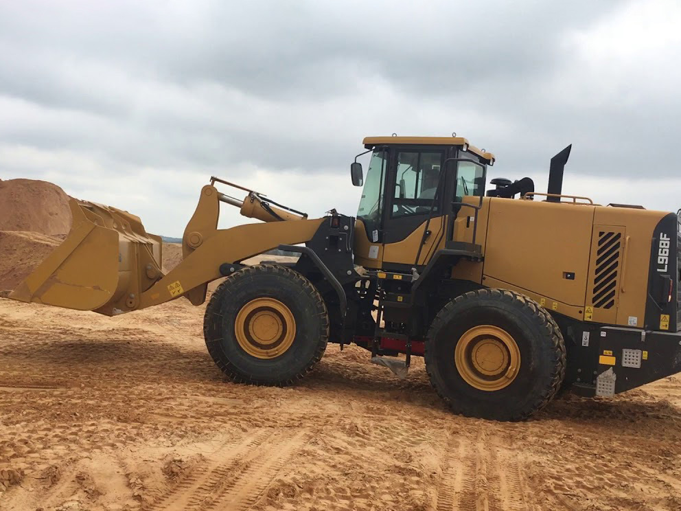 
                Massa Terraplanagem 8 ton frente hidráulica final carregadora de rodas L989f
            