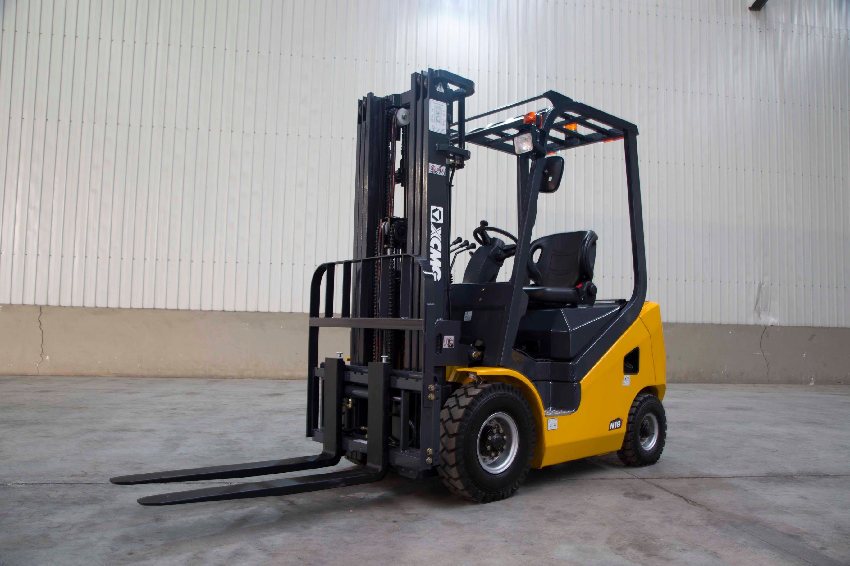 Fd18t New 1.8 Ton Hydraulic Diesel Forklift Machines for Sale