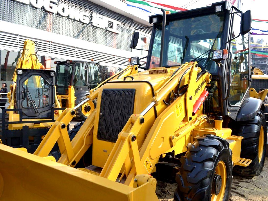 Good Condition Liugong Towable Mini 8 Ton Backhoe Loader with Hydraulic Transmission System Clg777