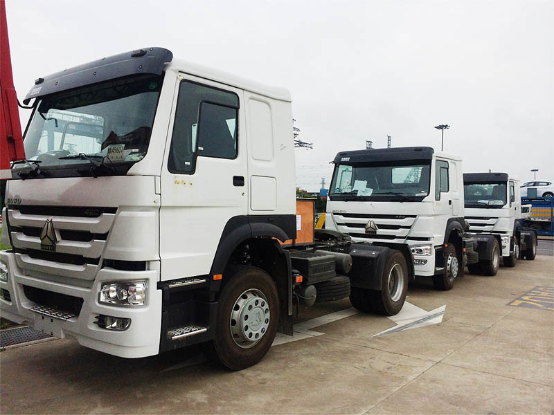 Good Price Sinotruk HOWO 4X2 336HP Tractor Truck for Sale