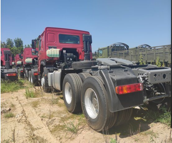 China 
                Fábrica de HOWO Barato preço 375 HP 6 x 4 Cabeça do caminhão trator
             fornecedor