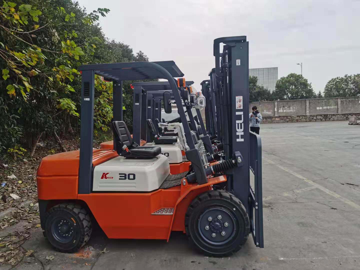 Heli Forklift 2.5ton Cpcd25 Diesel Forklift for Sale