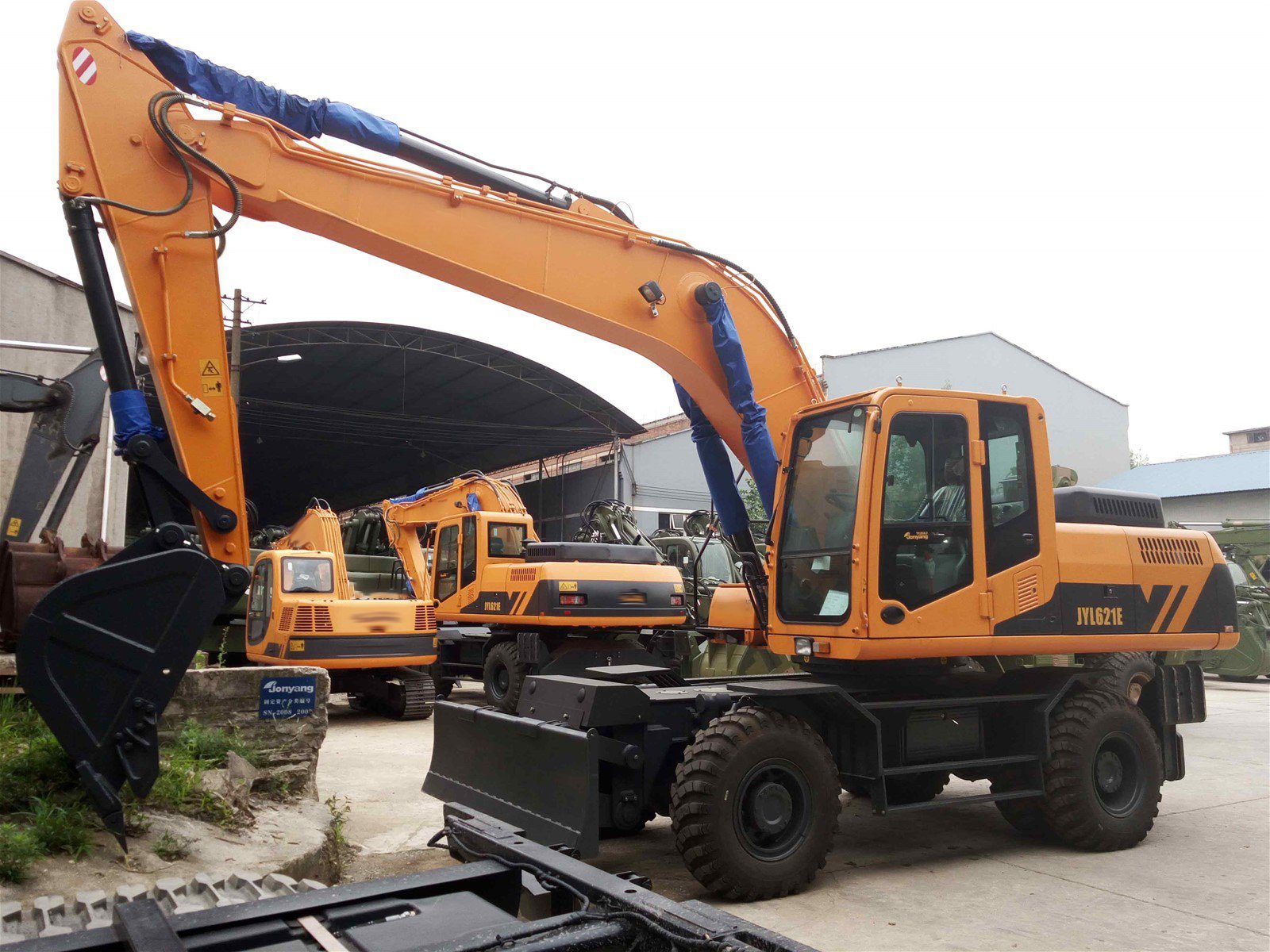 High Quality Jyl621eld Wheeled Hydraulic Excavator