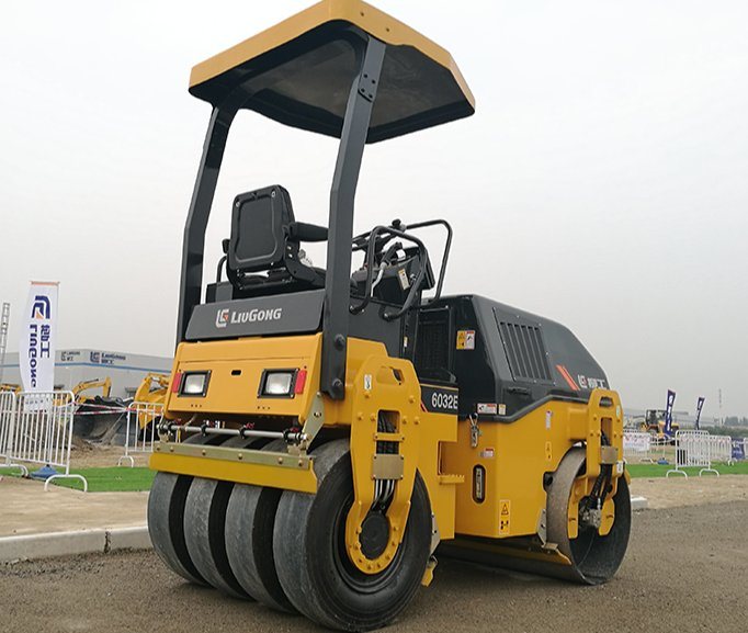 High Quality Liugong 16 Ton Tire Roller 6516e with Cheap Price