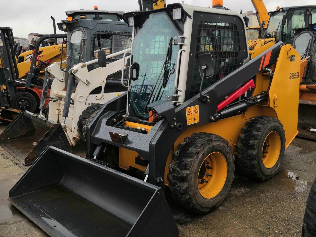 High Quality Mini Equipment Skid Steer Loader for Sale