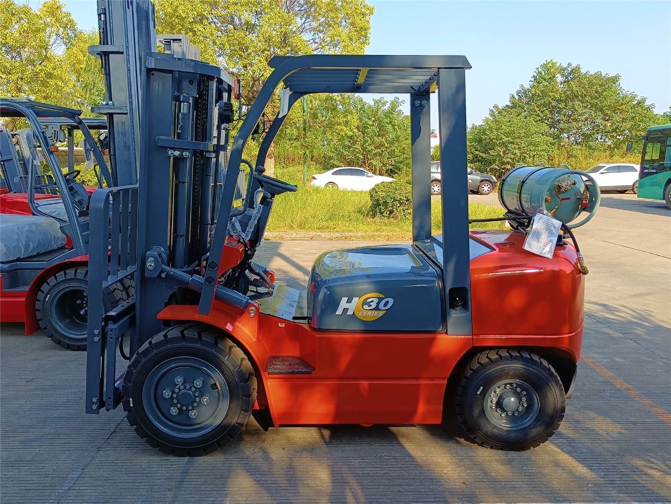 Chine 
                Le module JAC de l′essence de 3 tonnes de chariot élévateur GPL Chariot élévateur à fourche Cpqyd30
             fournisseur