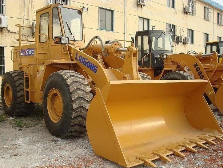 
                Liugong chargeuse à roues avant 5 tonnes fin petit Payloader ZL50CN
            