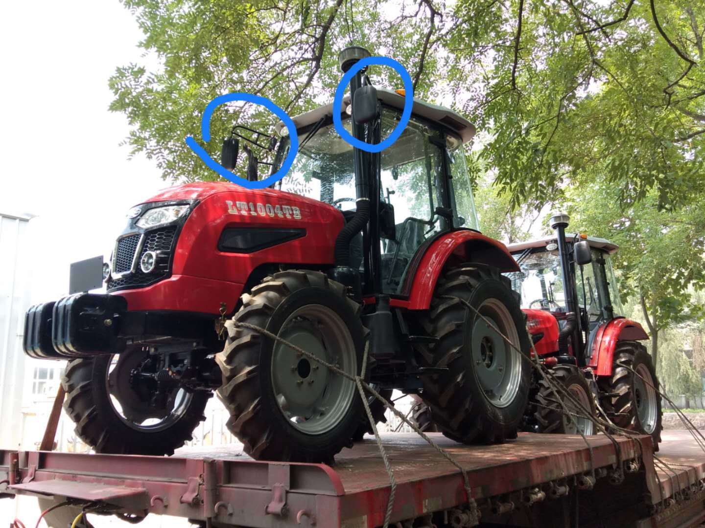 Lutong 100HP 4WD High Quality Tractor Lt1004 in Stock