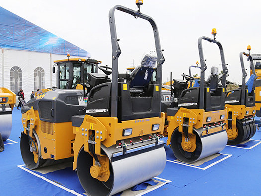 Mini Asphalt Vibration Road Roller Xmr403 for Sale