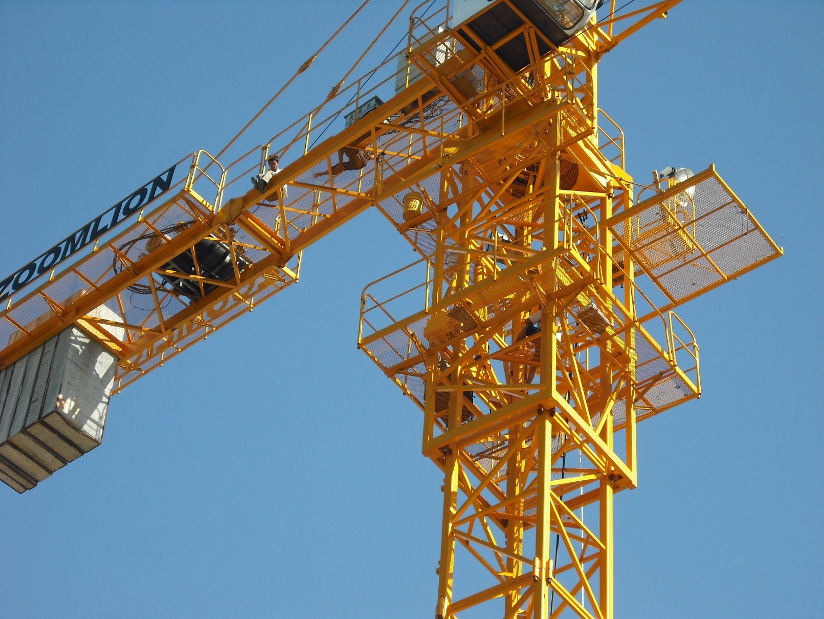 Mini Easy to Install Tower Crane 4 Tons Mini with Mast Section for You to Earn Money Qtz40