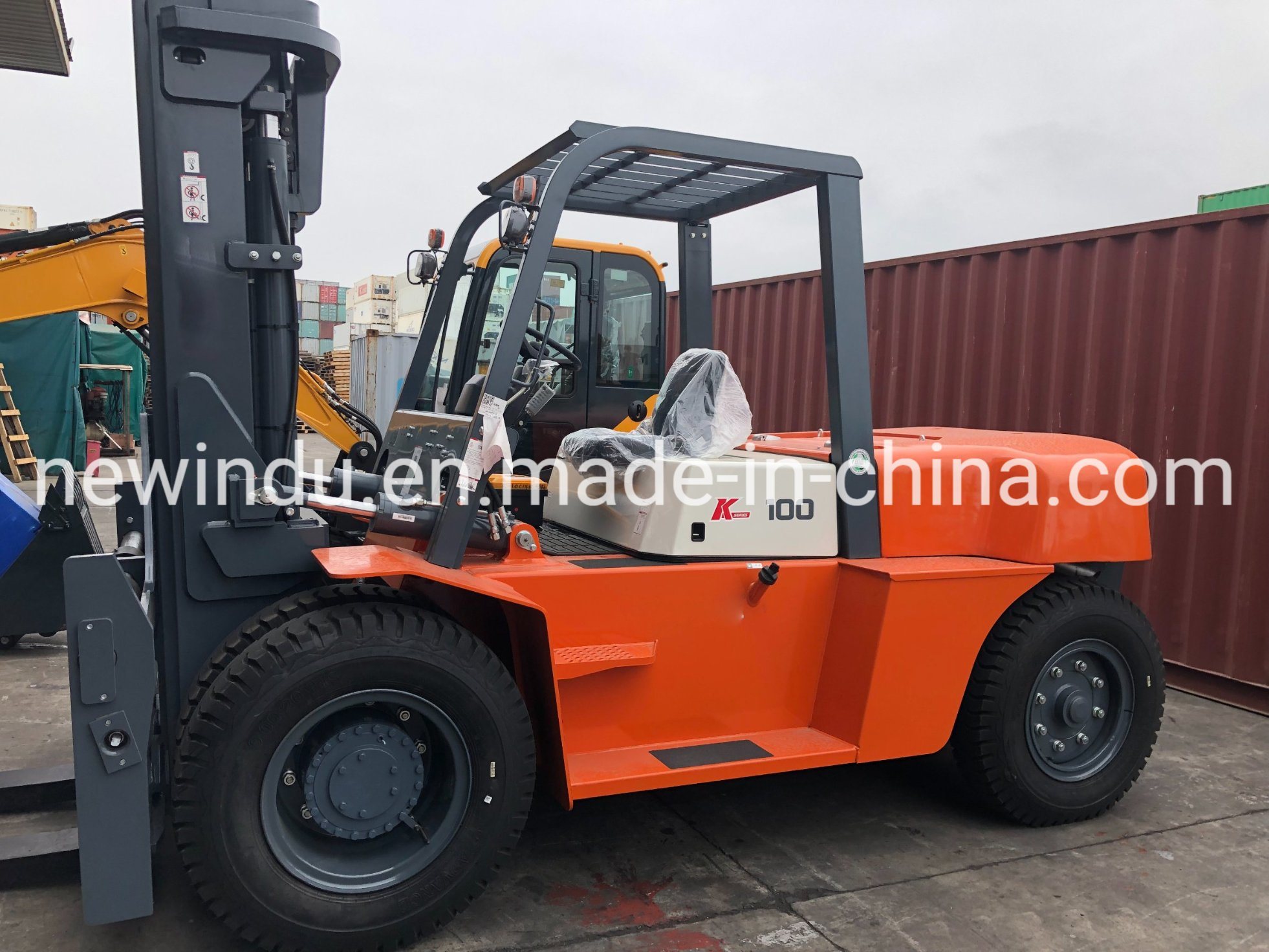 New Heli Cpcd100 10 Ton Diesel Forklift with Low Price for Container Work