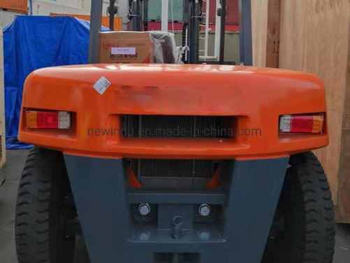 China 
                New Mini Telescopic Forklift Cpcd80 8tons Forklift
             supplier