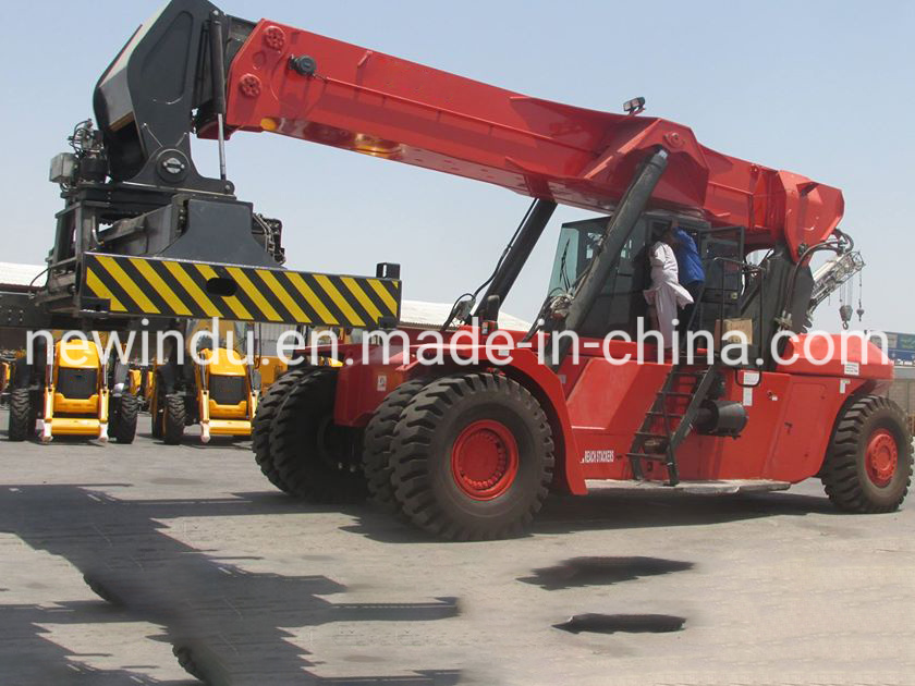China 
                Novo Modelo Rsh4527 45 toneladas reach stacker Empilhador de contentores
             fornecedor