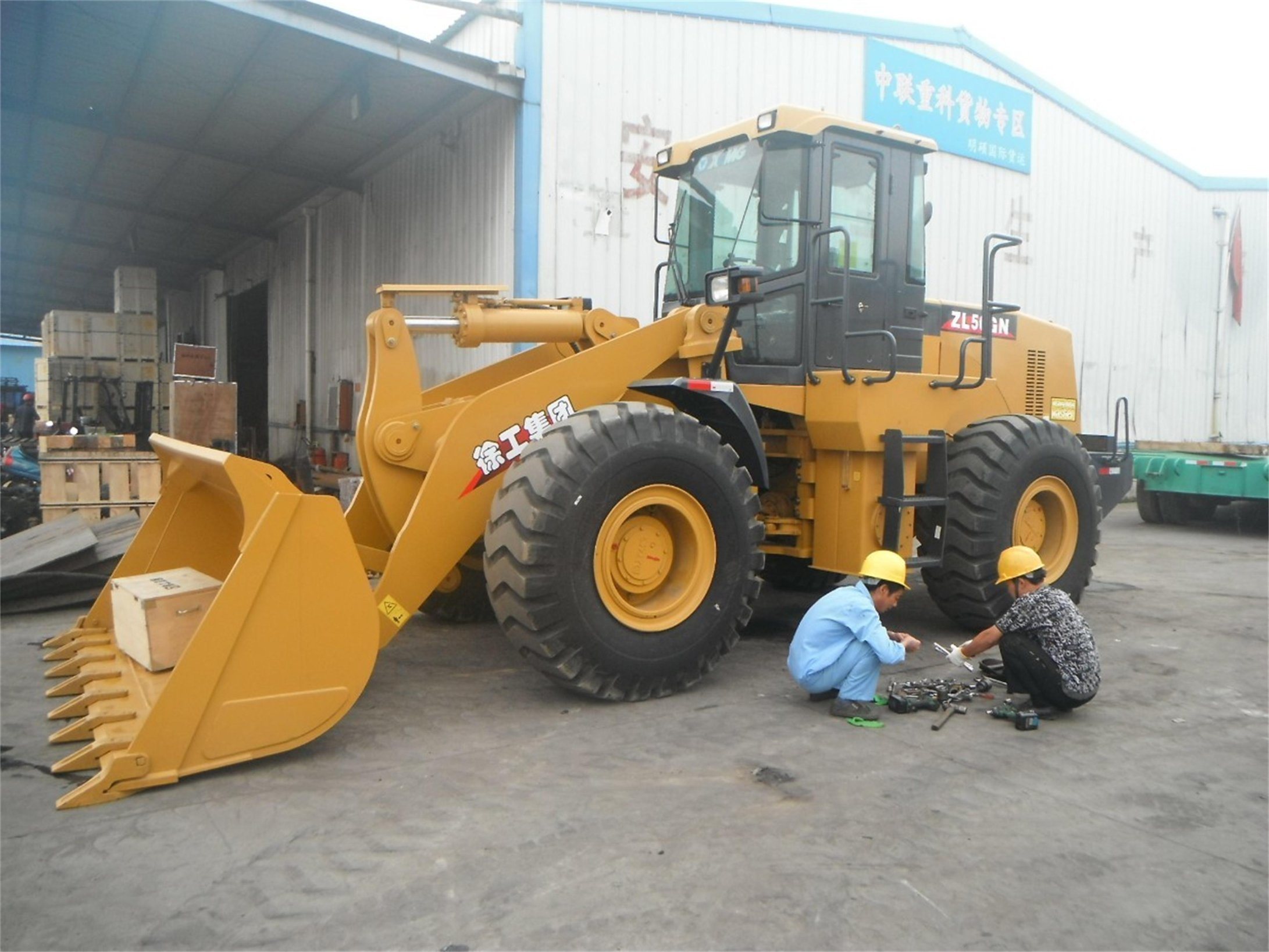 Small 5 Ton Electric World Popular Used Diesel Wheel Loader with Tire Xugong Zl50gn