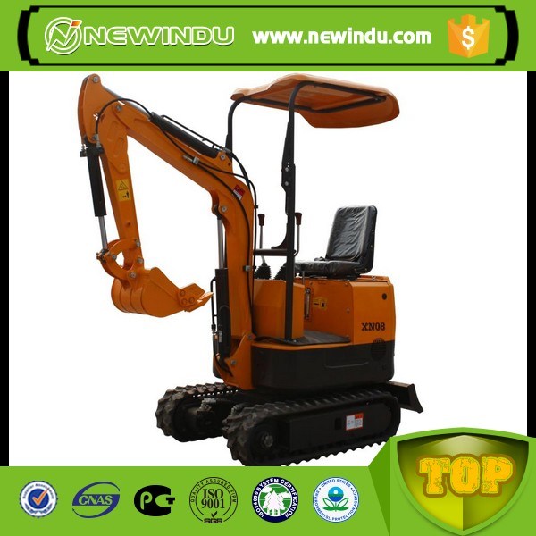 
                Small Excavator 2.0 Ton Crawler Digger with Quick Hitch and Hammer
            