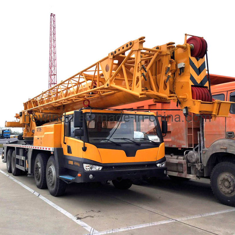 
                Lança telescópica hidráulica de 70 toneladas guindaste para camiões Qy70kc
            