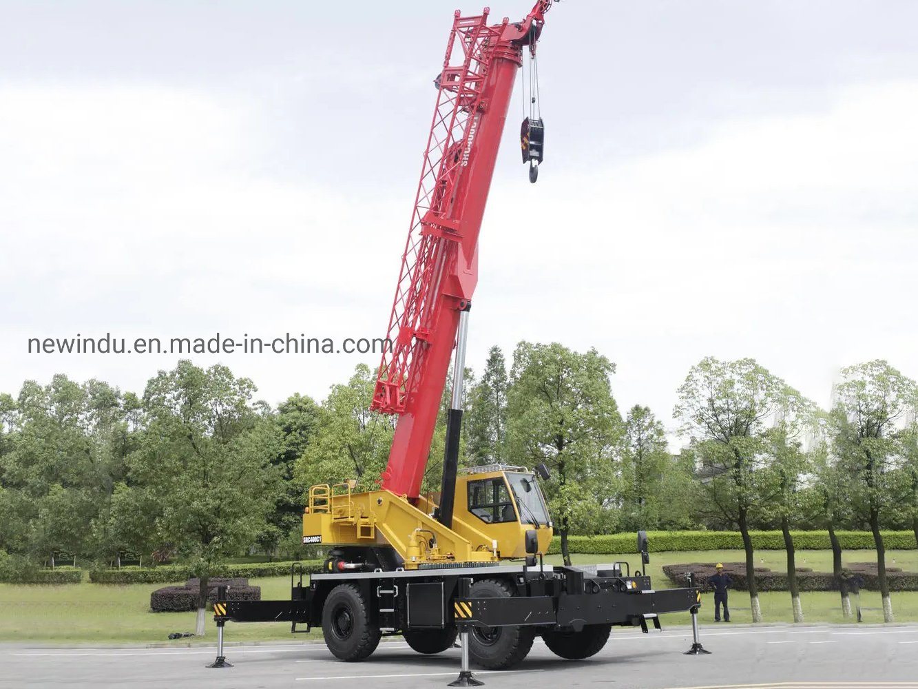 China 
                Marca superior 40toneladas em terreno irregular dos pneus Truck Crane Src400c1
             fornecedor