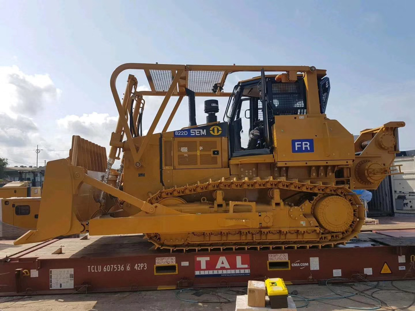 Track Type Tractor Sem822D Sem Bulldozer Price