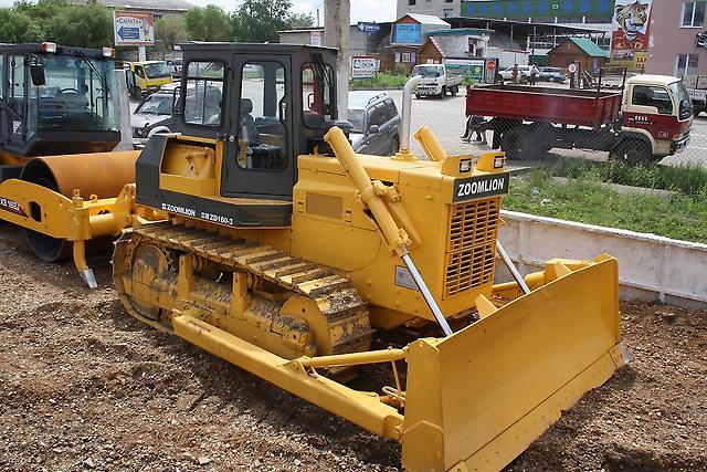 Zd220f-3 Rock Types of Bulldozer with Single Shank Ripper