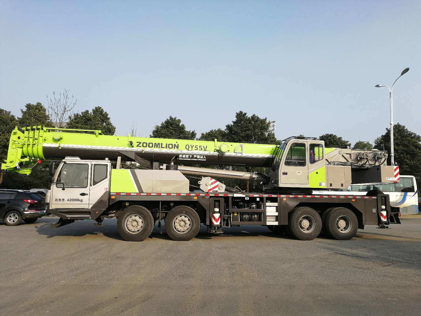 Zoomlion 55ton Truck Crane Qy55V Stock Sale