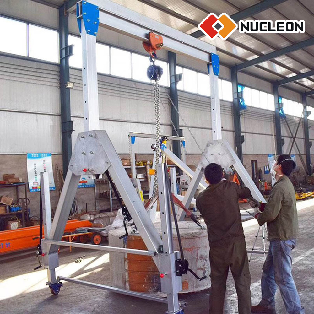 
                500 Kg 1 Ton Garage Specific Used Portable Engine Lift Gantry Hoist Crane with CE Certificate
            