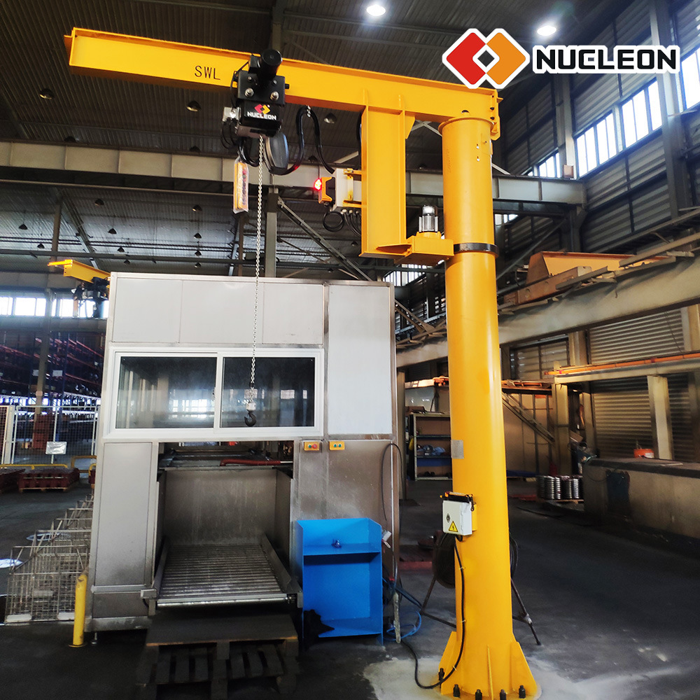 China 
                China Premium Manufacturer Workshop Post Mounted Jib Crane 2 ton Met elektrische rolhefinrichting
             leverancier