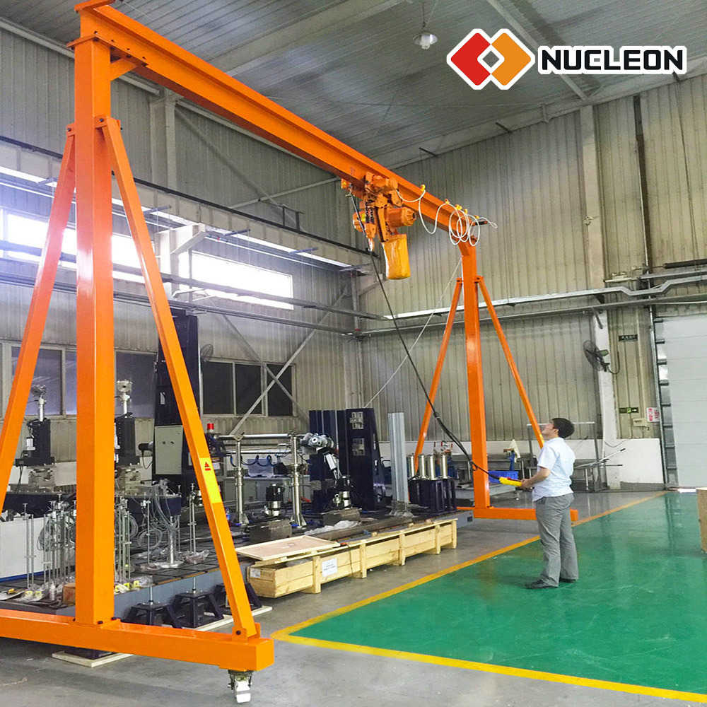 Nucleon 250 Kg — 5 Ton Mobile Portable Free Standing Gantry Crane for Mold Injection Machine