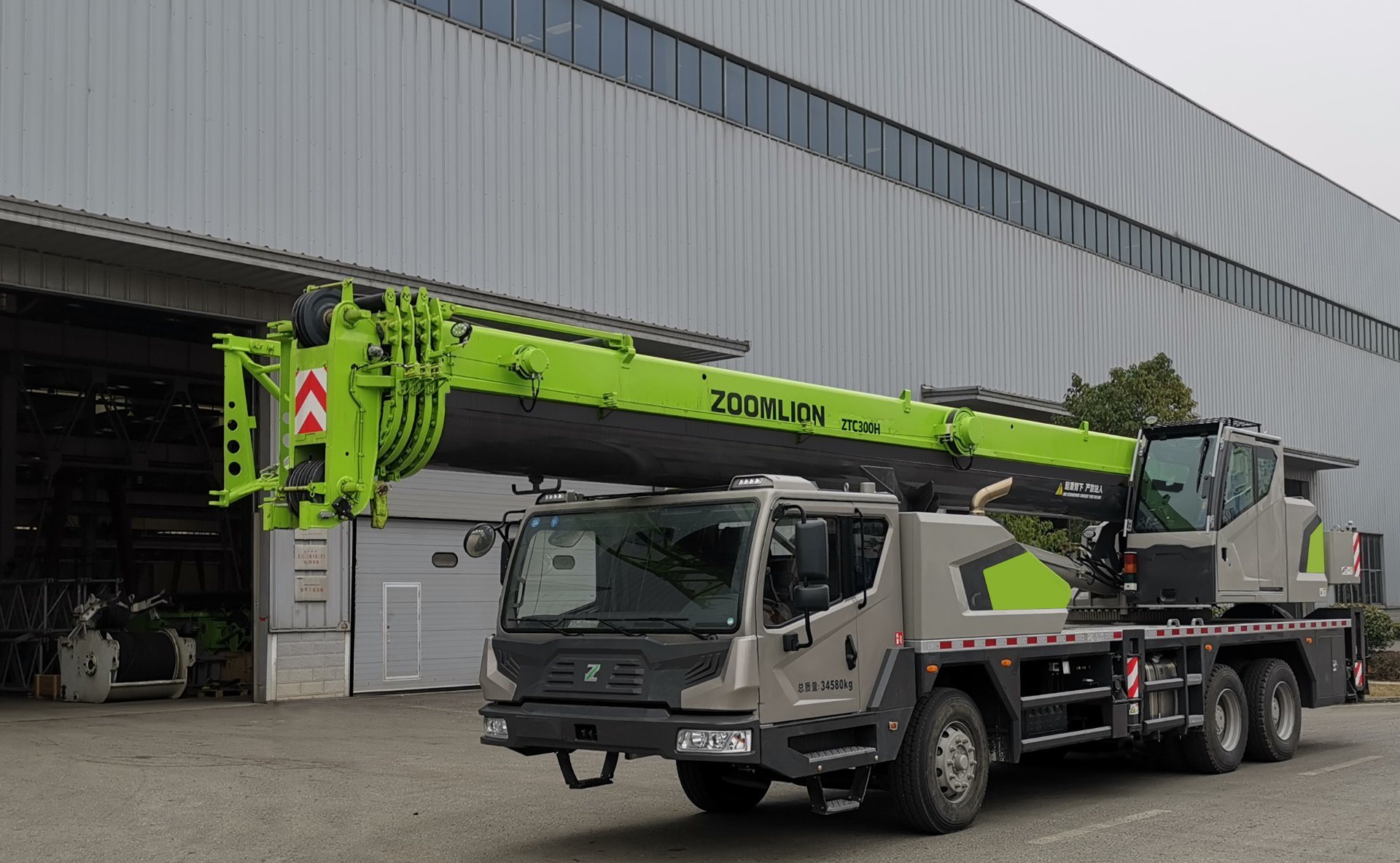 2020 Zoomlion 30 Ton Mobile Truck Crane Ztc300h552