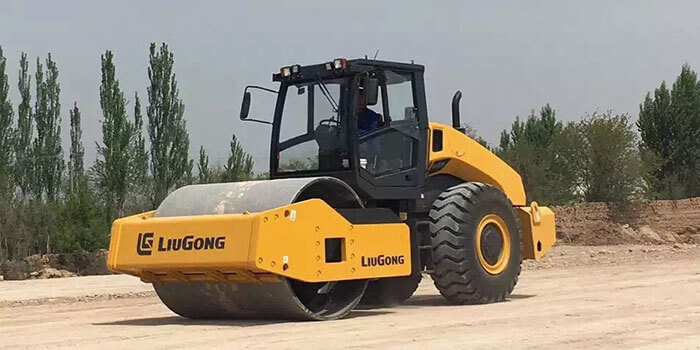 22000kg Vibratory Road Roller 6122e for Sale