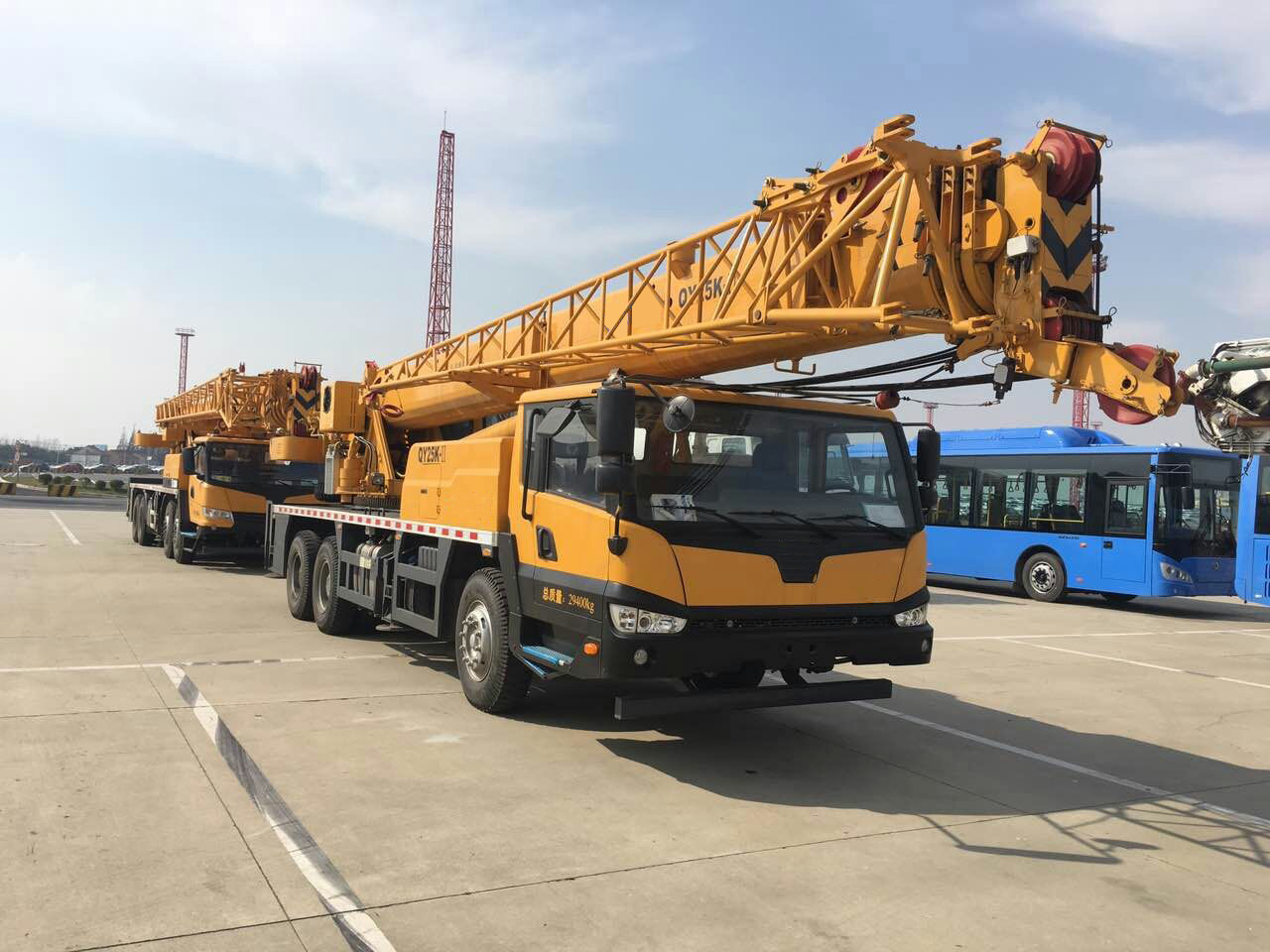 China 
                Grua de elevação de 25 toneladas - lança telescópica com grua móvel Qy25K-II para camiões
             fornecedor