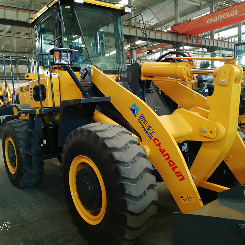 4X4 Compact Tractor with Loader and Backhoe Changlin 937h Wheel Loader