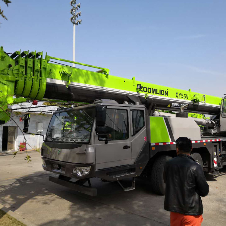 Cina 
                Gru per camion da 55 tonnellate Gru per camion usati Zoomlion Qy55V
             fornitore