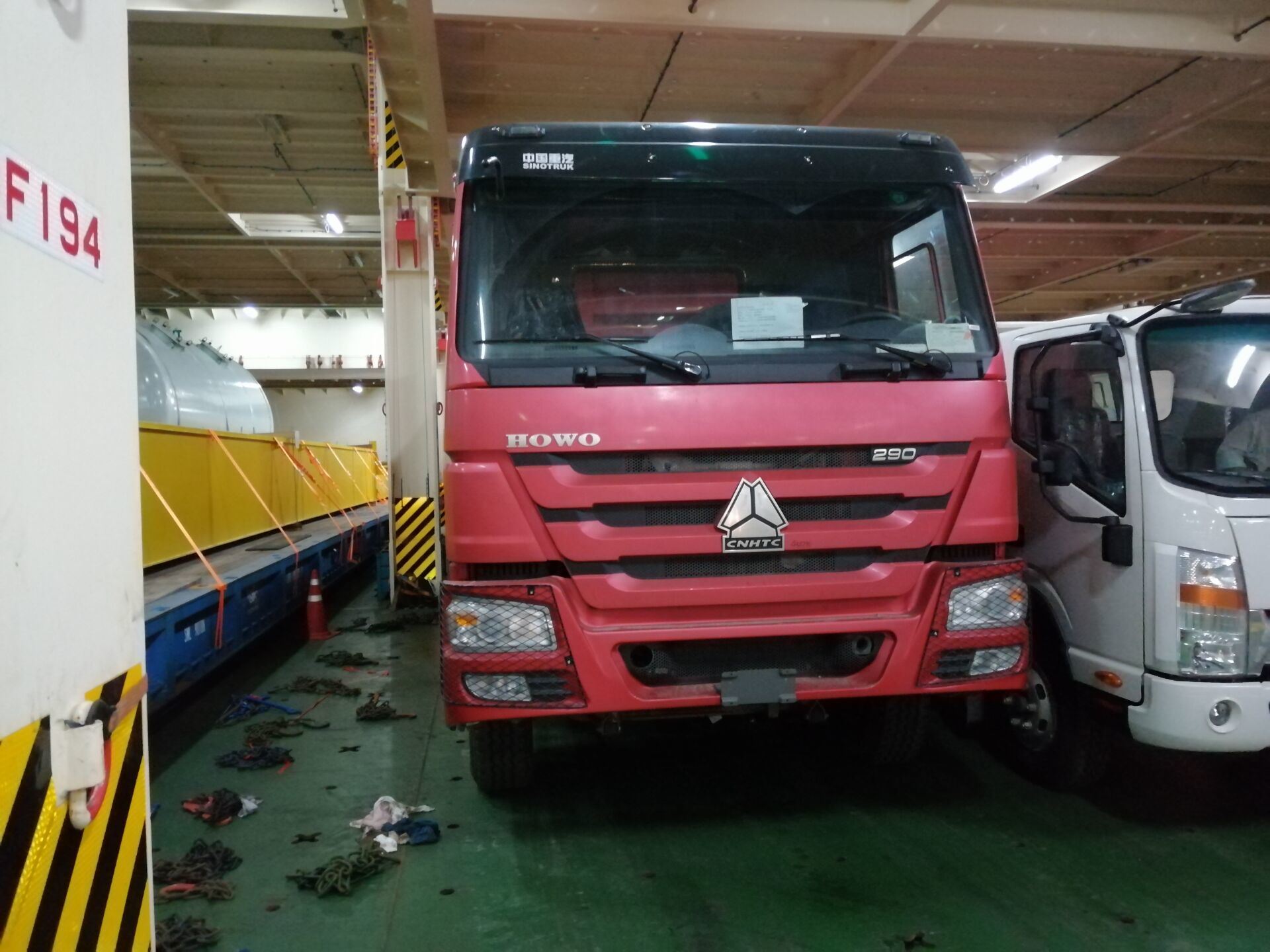 6X4 HOWO 371HP A7 Cabin Tipper Trucks in Mexico