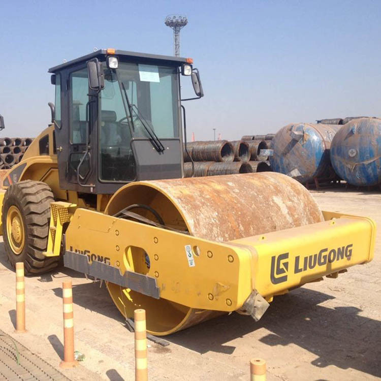 China 14ton Hydraulic Compactor Clg6614e Vibratory Road Roller