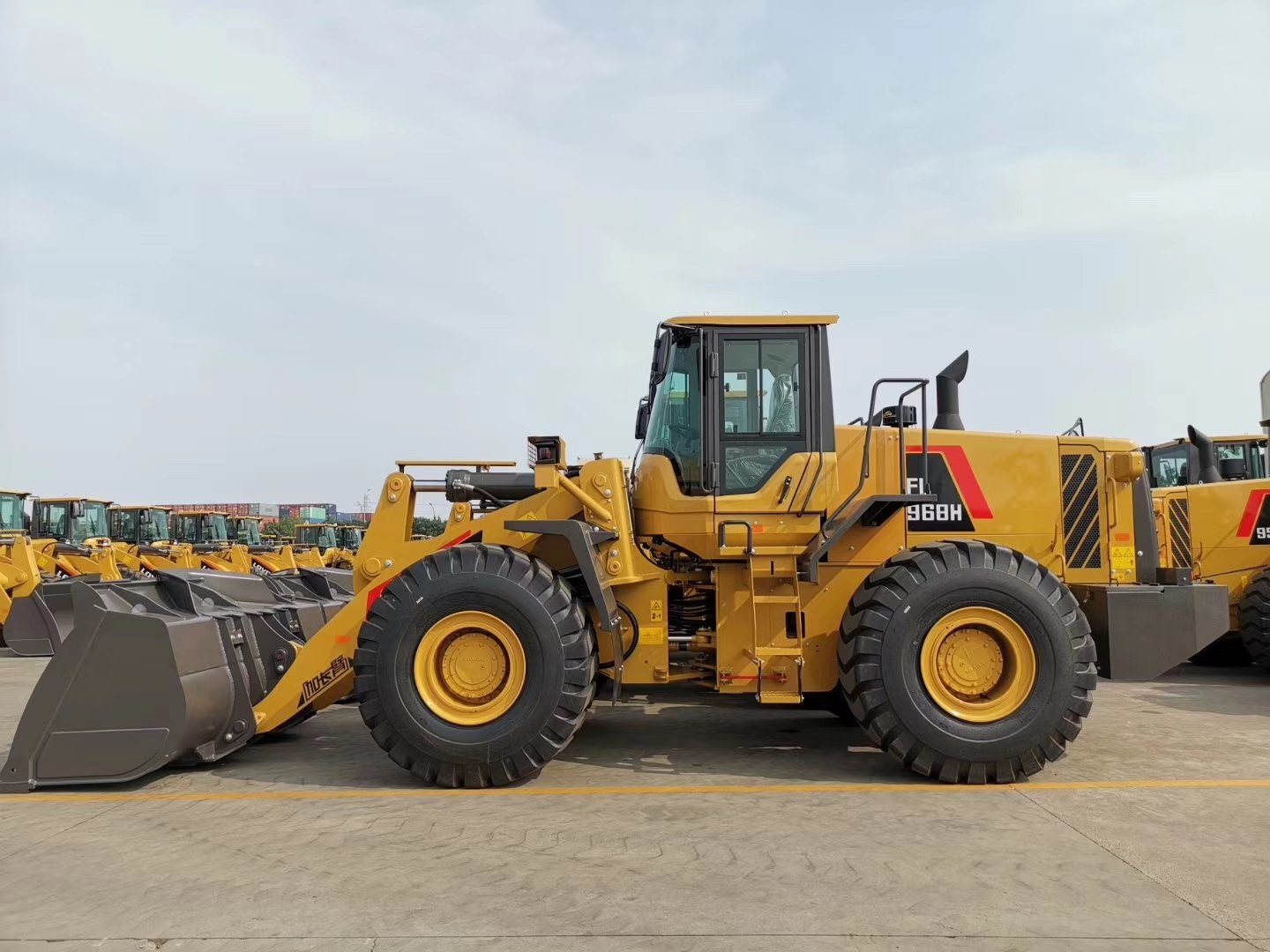 China 
                China 6ton Hydraulic Mining Wheel Loader FL968h Front End Loader Attachments
             supplier